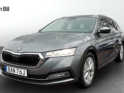 Graphite grey metallic Begagnad 2024 Skoda Octavia Style Kombi | 314 900 kr (Marknadspris)
