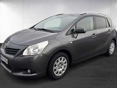 Grå Begagnad 2010 Toyota Verso Minibuss | 89 900 kr (Lite dyr)
