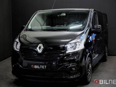Svart Begagnad 2017 Renault Trafic Minibuss | 219 900 kr
