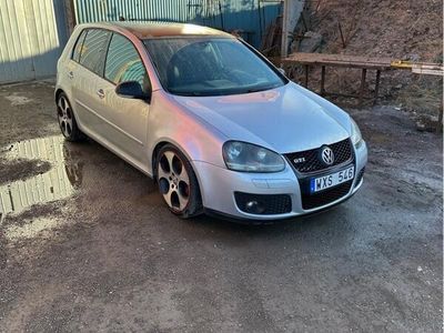 VW Golf V