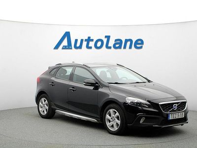 Begagnad Volvo V40 CC Summum 190 HK (139 kW) 2015 Black sapphire metallic Kombi