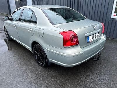Begagnad 2004 Toyota Avensis Sedan | 59 000 kr (Lite dyr)