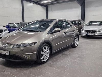 Grå Begagnad 2008 Honda Civic Executive Halvkombi | 49 900 kr (Bra pris)