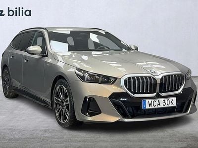 Grå Begagnad 2025 BMW 520 Comfort Edition Kombi | 579 000 kr (Dyr)
