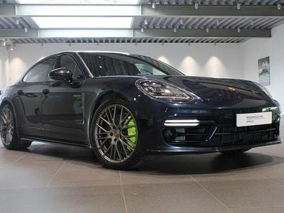 Porsche Panamera 4
