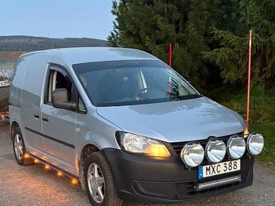 Begagnad VW Caddy 75 HK (55 kW) 2013 Minibuss