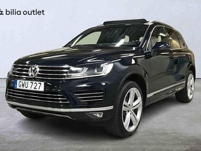 Blå Begagnad 2015 VW Touareg SUV | 249 900 kr