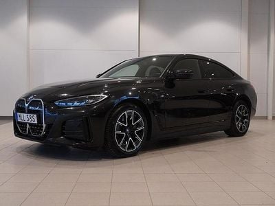 Svart Begagnad 2022 BMW i4 M Sport Sedan | 399 800 kr (Marknadspris)