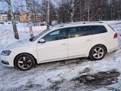 Begagnad VW Passat 150 HK (110 kW) 2011 Vit Kombi