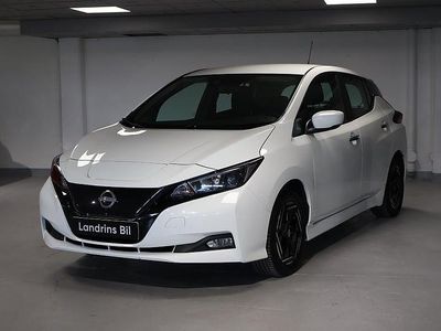 Begagnad Nissan Leaf Acenta 110 kW (150 HK) 2022 Vit Halvkombi