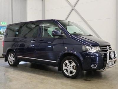 Mörkblå Begagnad 2012 VW Multivan Highline Van | 259 500 kr (Dyr)