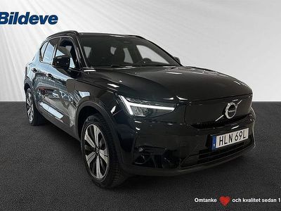 Svart Begagnad 2022 Volvo XC40 Plus SUV | 359 900 kr
