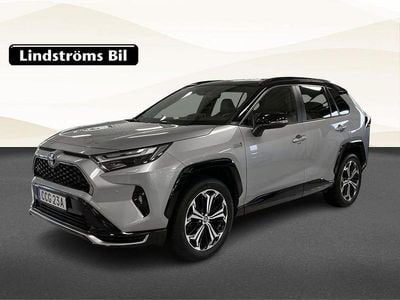 Grå Begagnad 2022 Toyota RAV4 Style SUV | 414 900 kr (Marknadspris)