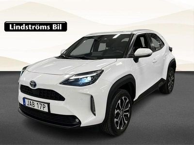 Vit Begagnad 2022 Toyota Yaris Cross Active SUV | 279 900 kr (Marknadspris)
