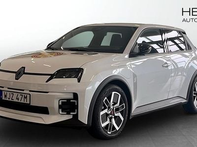Vit Begagnad 2025 Renault 5 E-Tech Techno Halvkombi | 399 900 kr