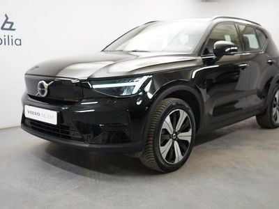 Svart Begagnad 2022 Volvo XC40 Core SUV | 364 900 kr