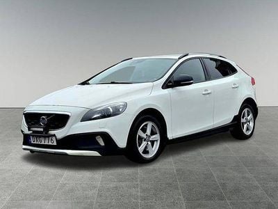 Vit Begagnad 2015 Volvo V40 CC Kombi | 114 900 kr (Bra pris)