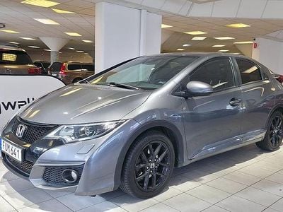 Mörkgrå (grå) Begagnad 2015 Honda Civic Sport Halvkombi | 139 900 kr (Marknadspris)