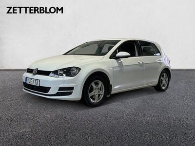 Vit Begagnad 2017 VW Golf VII Halvkombi | 129 900 kr (Marknadspris)