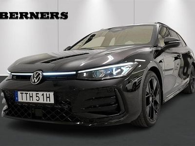 Begagnad VW Passat R-line 196 HK (144 kW) 2024 Svart Kombi
