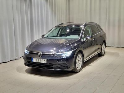 Svart Begagnad 2024 VW Golf VIII Kombi | 284 900 kr (Marknadspris)