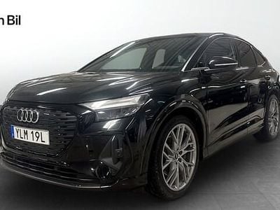 Svart Begagnad 2022 Audi Q4 Sportback e-tron S-Line SUV | 379 000 kr (Bra pris)