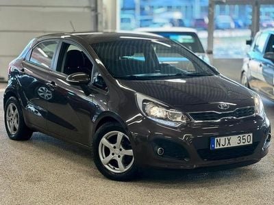 Brun Begagnad 2014 Kia Rio Halvkombi | 69 990 kr (Bra pris)