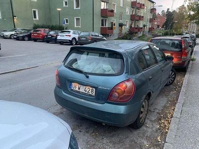 Nissan Almera