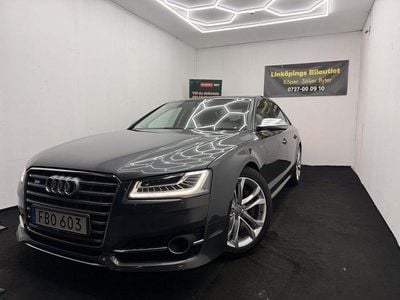 Begagnad Audi S8 520 HK (382 kW) 2015 Grå Sedan