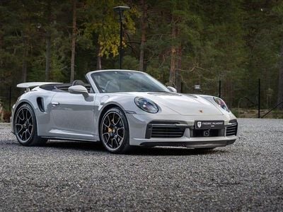 Ljusgrå Begagnad 2023 Porsche 911 Turbo S Cabriolet Cab | 2 495 000 kr