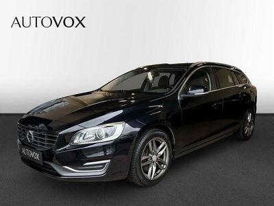 Svart Begagnad 2014 Volvo V60 SE Kombi | 174 900 kr (Marknadspris)