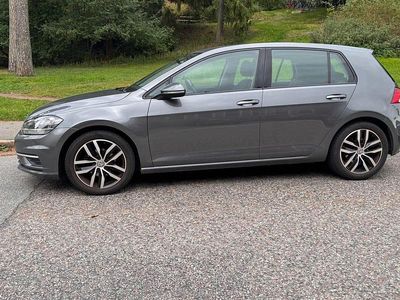 Begagnad 2018 VW Golf VII Halvkombi | 152 000 kr (Marknadspris)