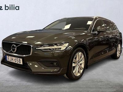 Mörkgrå Begagnad 2021 Volvo V60 Momentum Kombi | 279 900 kr (Bra pris)