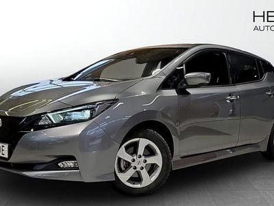 Grå Begagnad 2022 Nissan Leaf N-Connecta Halvkombi | 184 900 kr (Marknadspris)