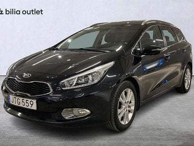 Svart Begagnad 2015 Kia Ceed Comfort Halvkombi | 89 900 kr (Marknadspris)