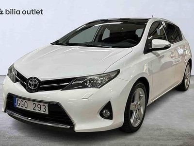 Begagnad Toyota Auris 2013 Vit Halvkombi