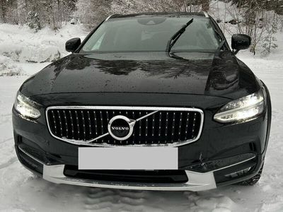 begagnad Volvo V90 CC D4 AWD Geartronic Momentum Euro 6