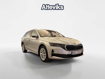 Begagnad Skoda Octavia Selection 151 HK (111 kW) 2024 Silver Kombi