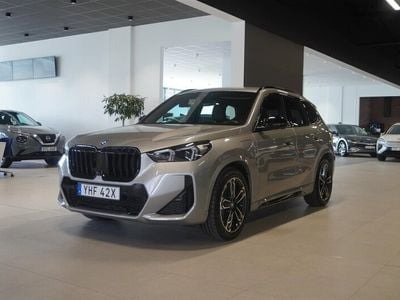 Grå/silver Begagnad 2024 BMW X1 Comfort Edition SUV | 584 800 kr