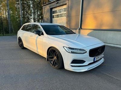Vit Begagnad 2016 Volvo V90 Momentum Kombi | 135 000 kr
