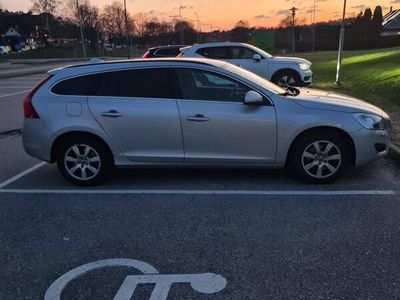 begagnad Volvo V60 D2 Momentum Euro 5