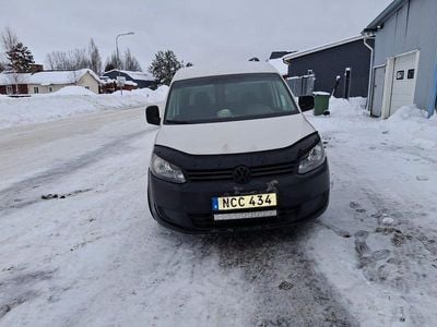 Begagnad VW Caddy 75 HK (55 kW) 2015 Minibuss