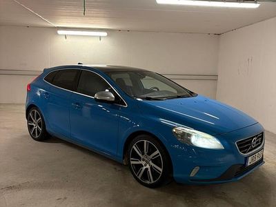 Begagnad Volvo V40 150 HK (110 kW) 2014 Blå