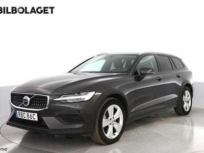 Begagnad 2024 Volvo V60 CC Kombi | 409 800 kr (Marknadspris)