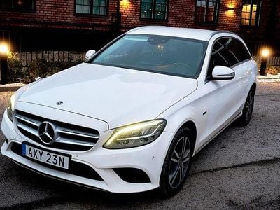 Begagnad Mercedes C300 Avantgarde 320 HK (235 kW) 2021