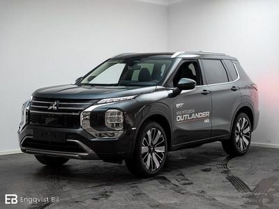 Ny Mitsubishi Outlander P-HEV Invite 306 HK (225 kW) 2025 Grå SUV