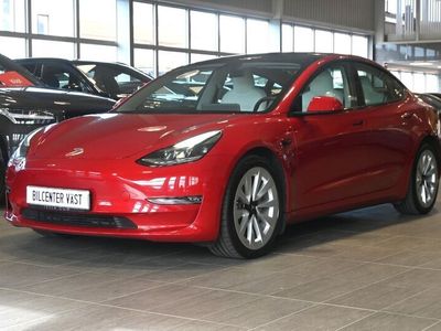 begagnad Tesla Model 3 Long Range AWD Premium Leasebar 2021, Halvkombi