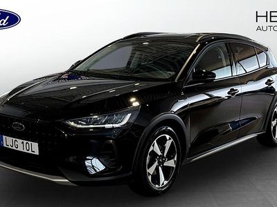 Svart Begagnad 2022 Ford Focus Active | 189 900 kr