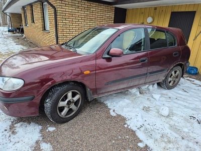 Begagnad Nissan Almera 114 HK (83 kW) 2002