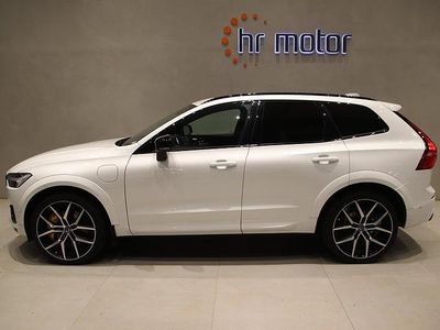 Vit Begagnad 2021 Volvo XC60 R-Design SUV | 459 000 kr (Dyr)